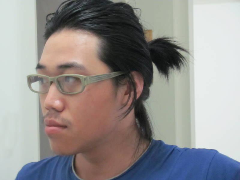 Man Bun! Melalui Masa-masa Menyebalkan – Rafferone